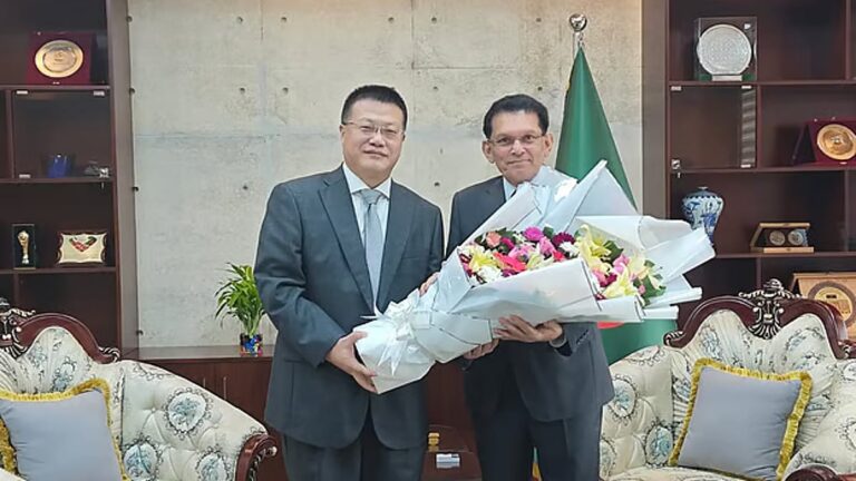 中国は「バングラデシュ第一」政策を支持し、関係強化を誓う