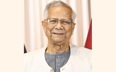 ユヌス氏、18ヶ月ぶりにユヌス・センターに復帰