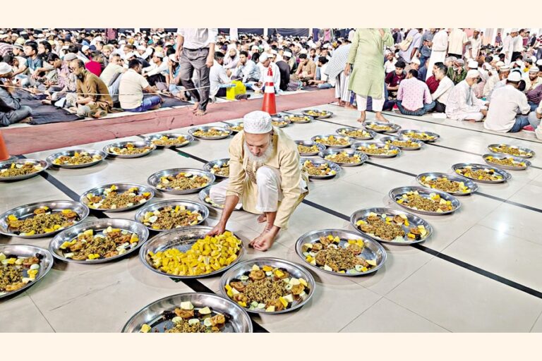 信者のための大規模なイフタールの準備が進行中