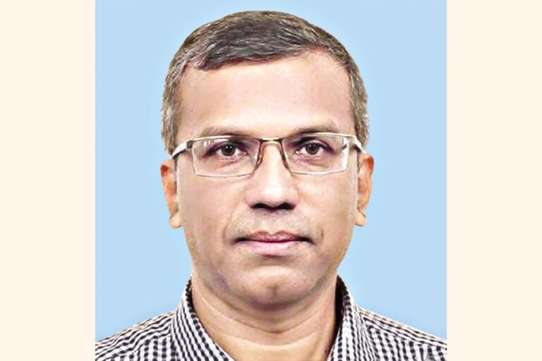 政府が新知事を任命し、マンスール氏があっさりと退任