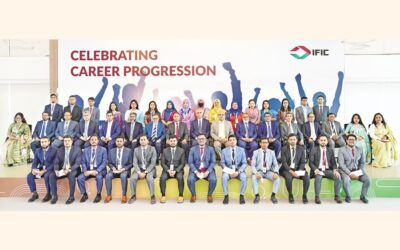 IFIC銀行、専門職としての優秀さを認めて88人の職員を昇進
