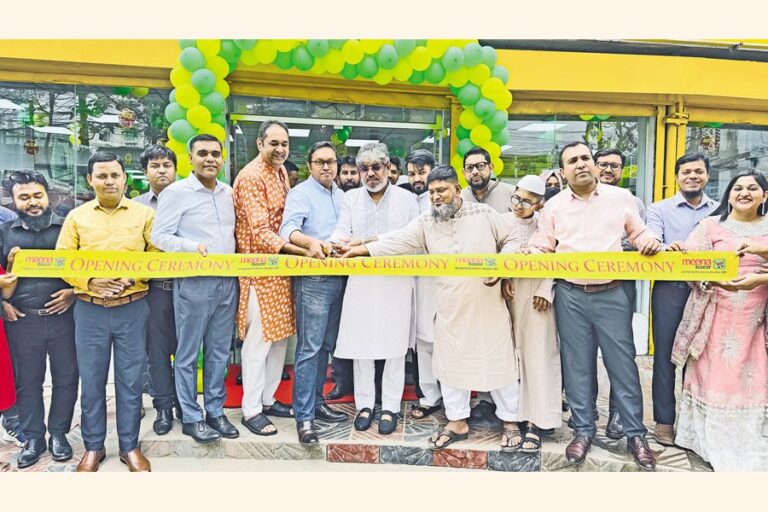 ミーナ バザールがナラヤンガンジのジャムトラに新しい店舗をオープン