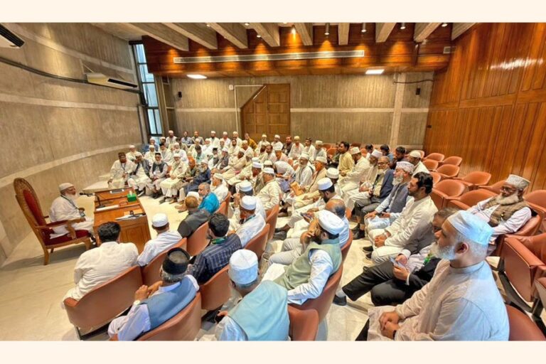 シャフィクル・ラーマン博士は野党議会党の会合を主宰した。