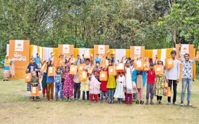 社会的に疎外されたコミュニティの子供たち1000人が、イードの衣装を選ぶ