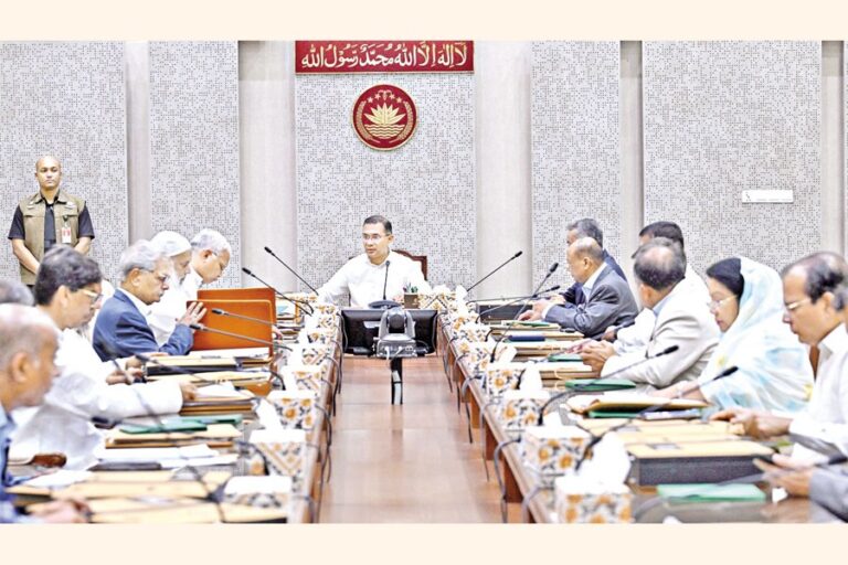 イード休暇中、首相が執務室に出勤