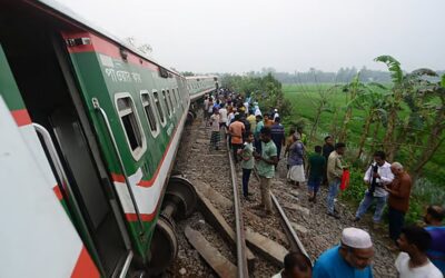 ニルサガル急行が機関車の信号を無視してサンタハールで脱線し、少なくとも66人が負傷