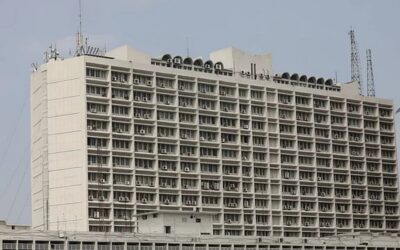 イード休暇明けの明日からオフィスや銀行の業務が再開