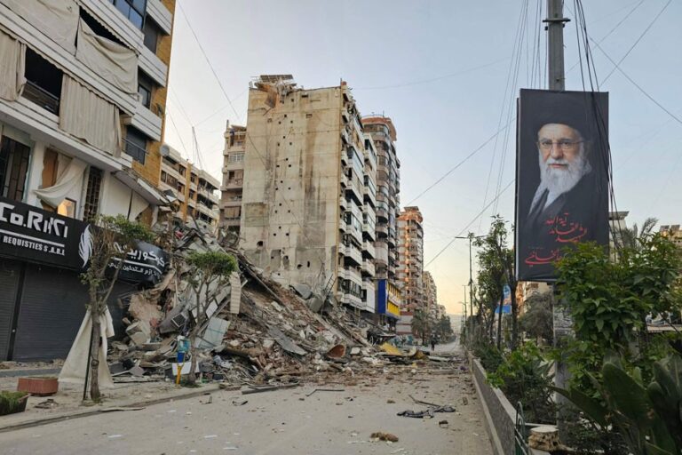 ベイルート近郊でのイスラエル軍の攻撃で2人が死亡