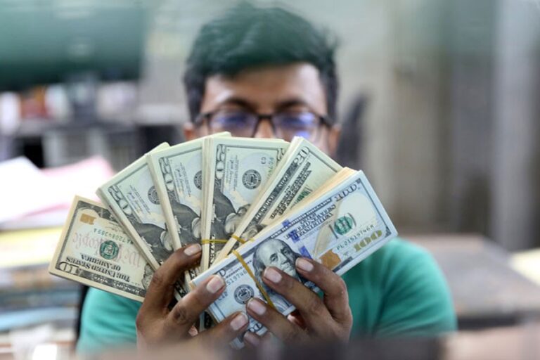 迫り来るペルシャの嵐