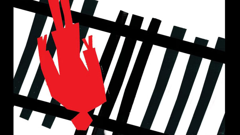 子供を含む5人が列車に轢かれて死亡