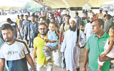 イード休暇後、帰省客が首都へ戻る