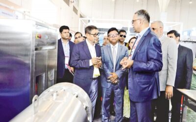 保健・家族福祉大臣サルダール・ムハンマド・シャカワット・ホサイン氏が訪問