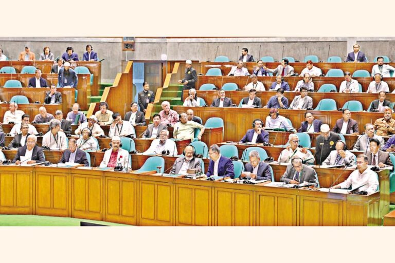 タリク・ラーマン首相、第13回ジャティヤ・サンサッドの第1回会合に出席