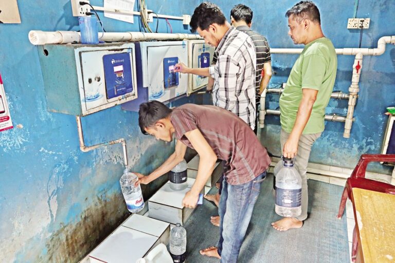 WASA、プリペイド水料金を1リットルあたり1タカに値上げ