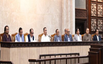 タリック氏は政府の休日に首相官邸で勤務