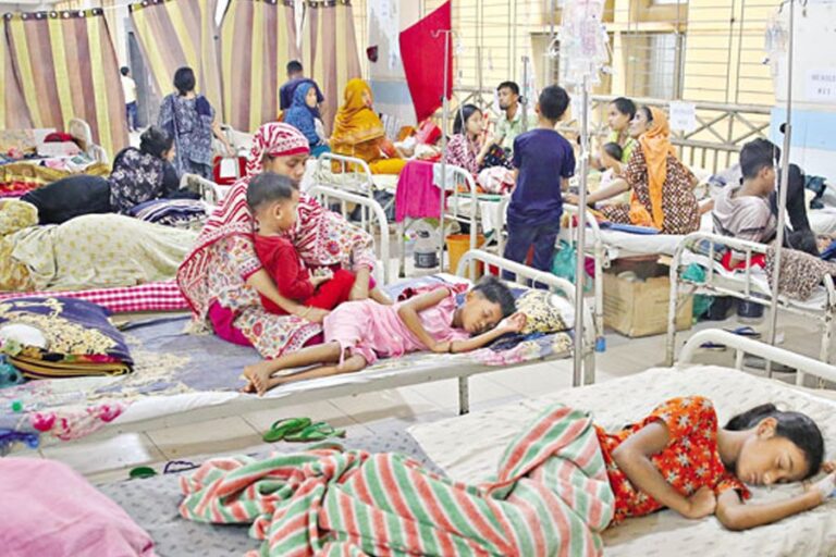 麻疹に似た症状を示した患者3人が24時間以内に死亡