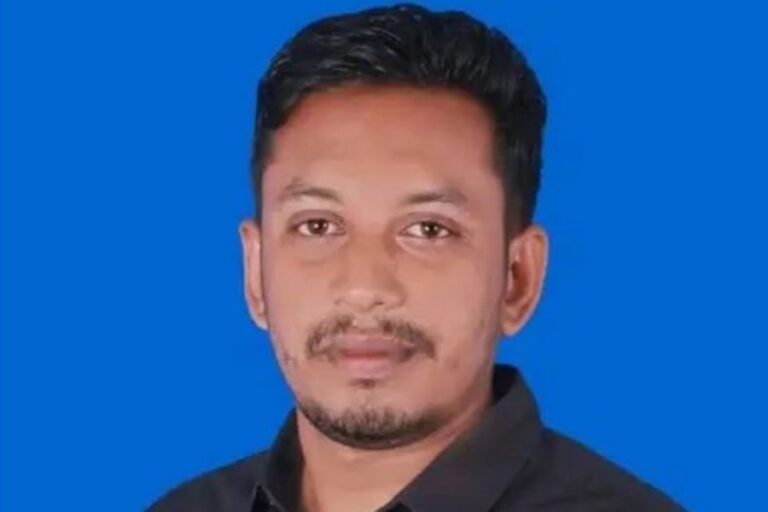 パブナでJCD党首が射殺される