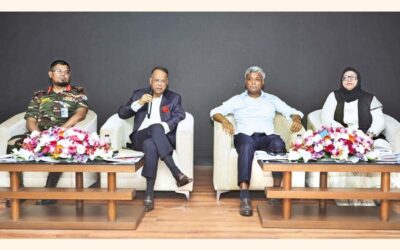 大臣がREB職員との意見交換会を開催