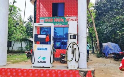 マグラの給油所では長蛇の列ができるのが当たり前になっている