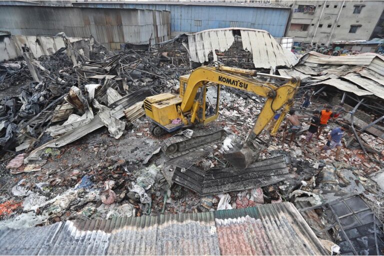 負傷者には経済的支援が提供される