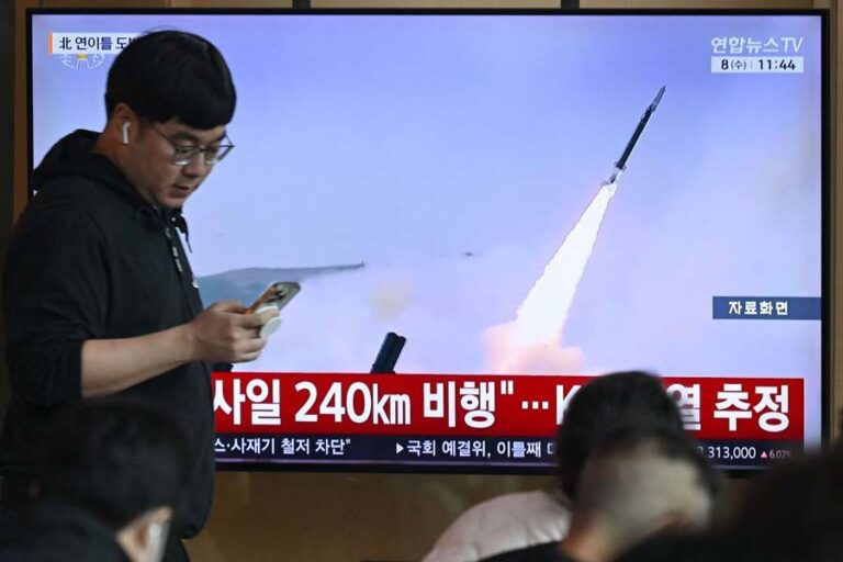 北朝鮮が東シナ海に向けて弾道ミサイルを発射