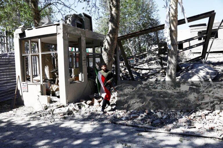 米国を「信用していない」「引き金に指をかけている」：イランの警備隊