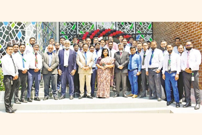 NRBC銀行が一般銀行業務とマイクロファイナンスに関するアウトリーチ研修を実施