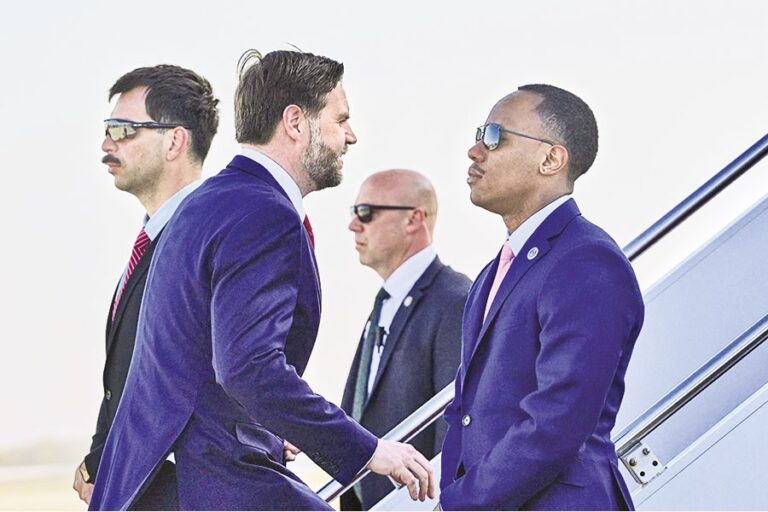 欧州とアラブ諸国は、イスラエルに対しレバノンの首都への攻撃を停止するよう圧力をかけている。