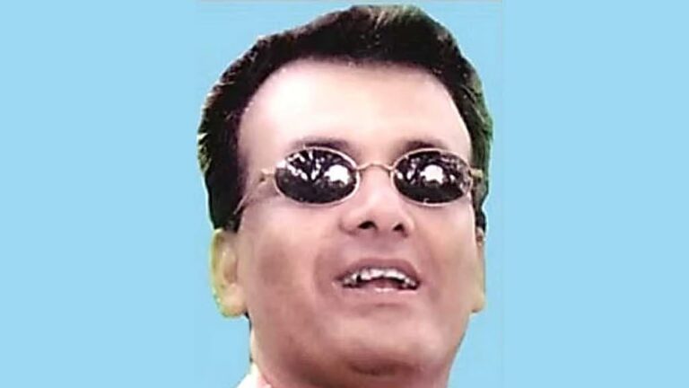 広く議論されている警察官コヒノール・ミア氏に遡及昇進が認められた。