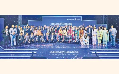 スタンダードチャータード銀行とメットライフ・バングラデシュが、バンカシュアランス部門の優秀な実績を表彰