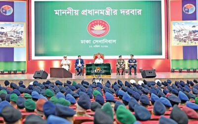 軍は憲法に忠実でなければならない：首相