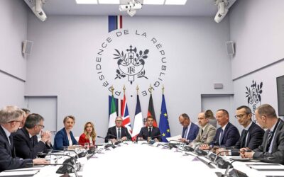 マクロン大統領とスターマー下院議長は、ホルムズ海峡作戦の検討に向けて同盟国に協力を呼びかけている。