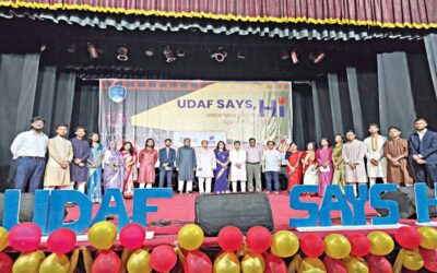 デリー大学会計学科の新入生たちの新たな始まりを祝して