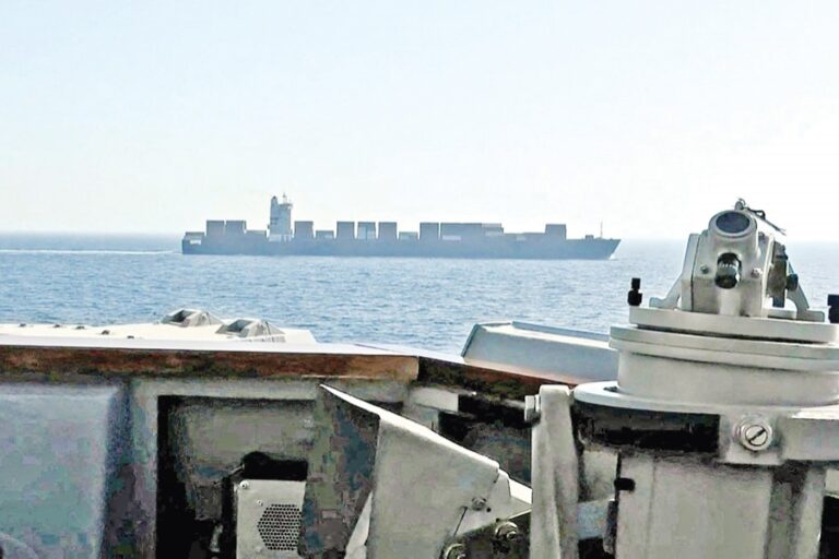 イランは、封鎖がまだ解決されていない状況下でのパキスタンでの米国との協議を問題視している。