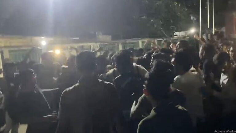 DUCSU指導者ABジュバイエル氏とムサディク氏がシャーバーグで襲撃