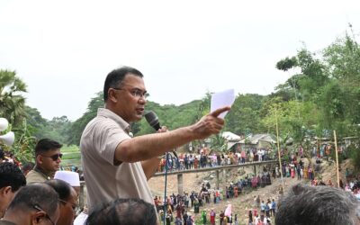 首相は国民に対し、国民投票と7月憲章をめぐる混乱に警戒するよう呼びかけた。