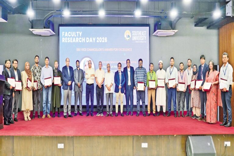 SEUが教員研究発表会を開催