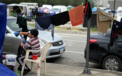 プーチン大統領とサウジアラビアの王子は、イラン戦争終結に向けたさらなる努力を求めている。