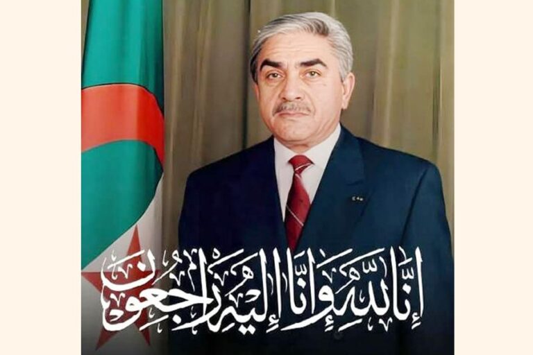 ダッカはアルジェリアの元大統領ゼルアール氏に敬意を表した。