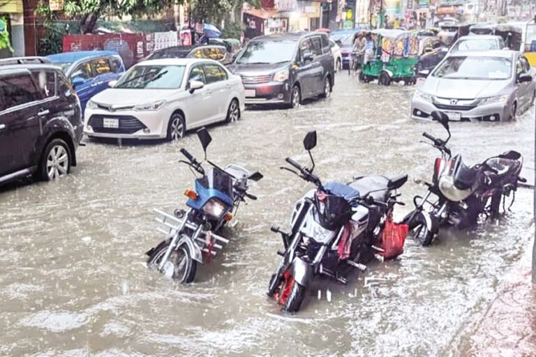 大雨により市内で冠水が発生