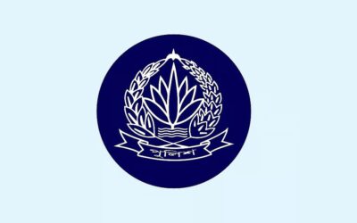 政府が警察幹部を再編し、16人の副警視総監が強制退職させられた。