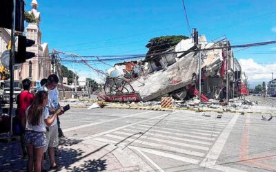 フィリピン沖で発生した大規模地震で32人が死亡、12人が依然として行方不明