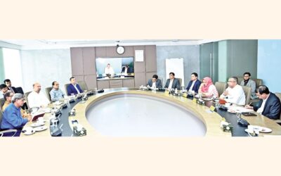 編集者評議会のメンバーがバングラデシュ中央銀行総裁と会談