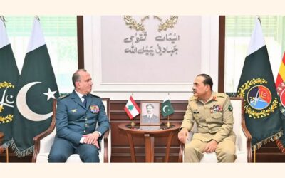 中東和平交渉が長引く中、パキスタンとレバノンの軍司令官が会談