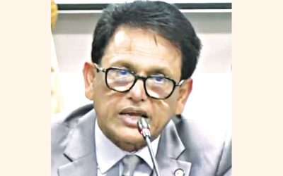 ミロン氏：優等学位課程からベンガル語、哲学、歴史を削除する予定はない