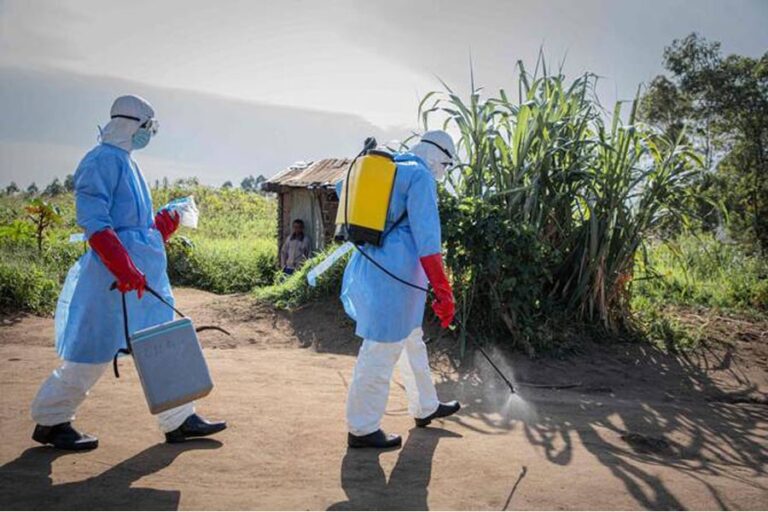 コンゴの混雑した避難民キャンプでエボラ出血熱の発生が拡大