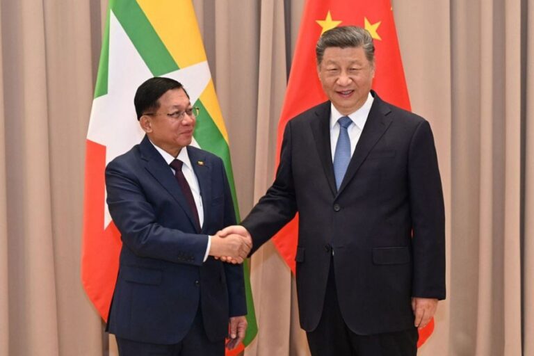 ミャンマーの元軍事政権指導者、文民大統領として初の中国訪問