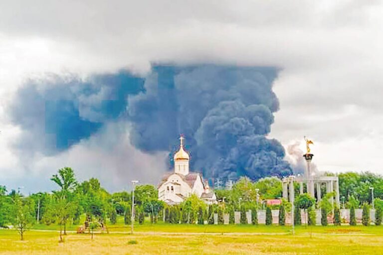 ロシア軍の攻撃でウクライナで5人が死亡、モスクワはドローン60機を撃墜