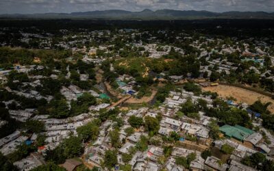 UNHCRと人道支援パートナーは、バングラデシュにいるロヒンギャ難民を忘れないよう世界に呼びかけた。