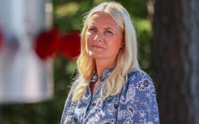 ノルウェーの病床にある皇太子妃の娘がオーストラリアから帰国